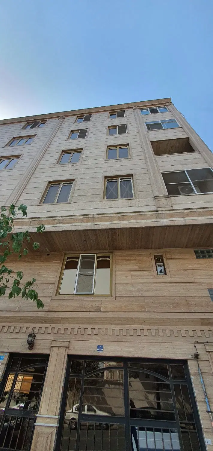 ۸۶ متر فول امکانات نما تراورتن