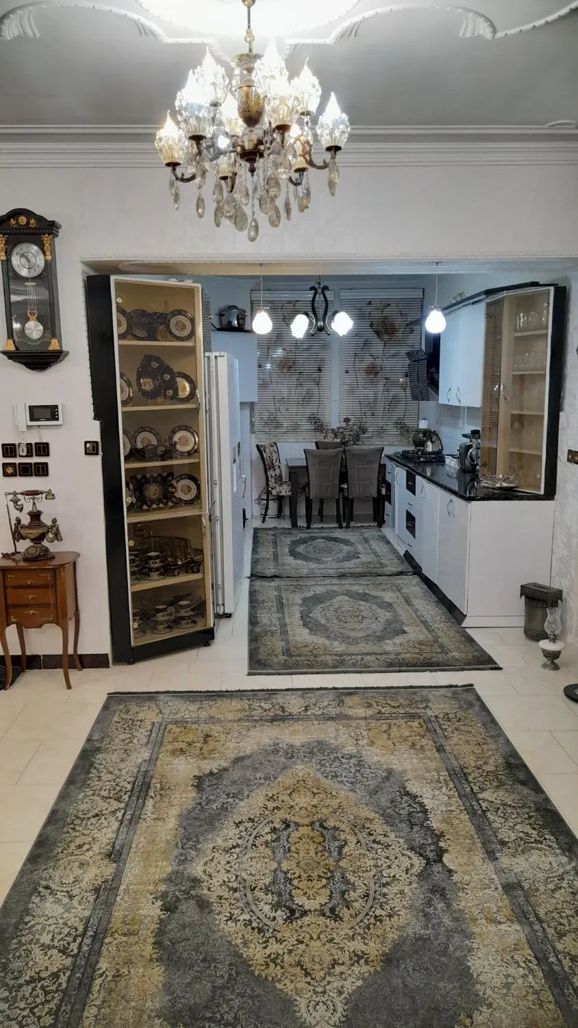 فروش ساختمان ۳ طبقه ۴۰۰ متری رودکی