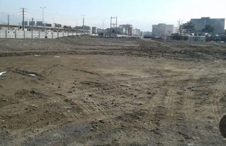 زمین فروشی