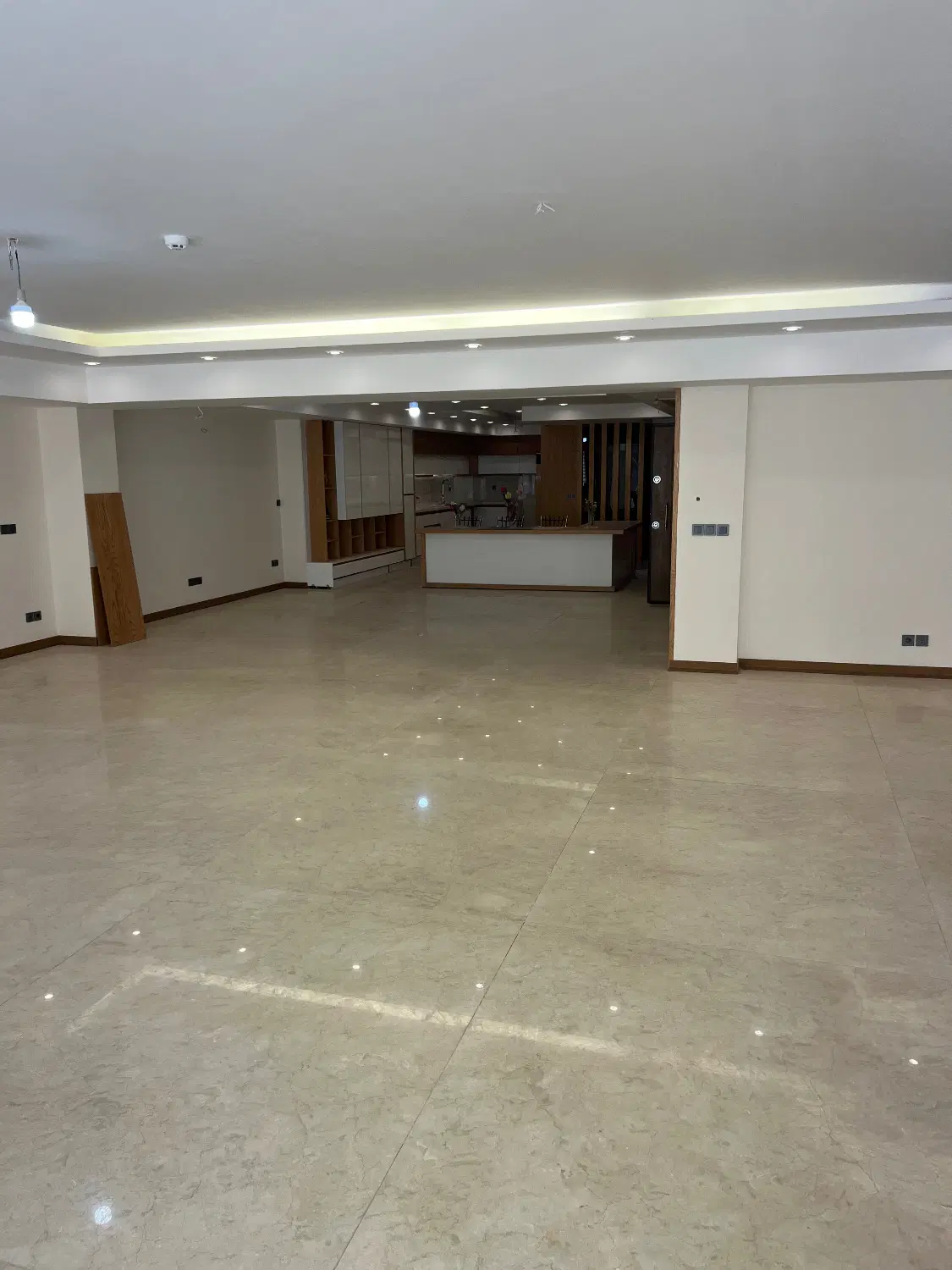 اجاره واحد ۱۹۰ متری_۳خواب مستر دار_تاپ لوکیشن نظر_