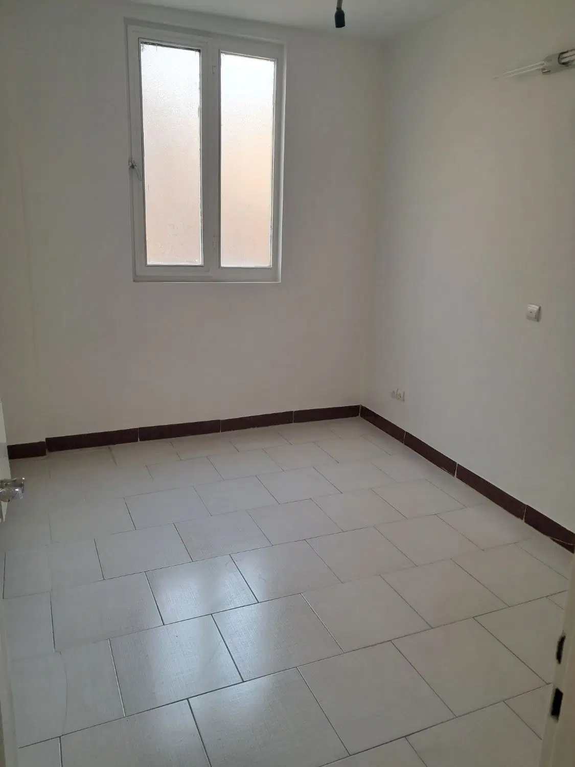 تکواحدی طبقه اول ۷۲ متر شیک و۲خواب