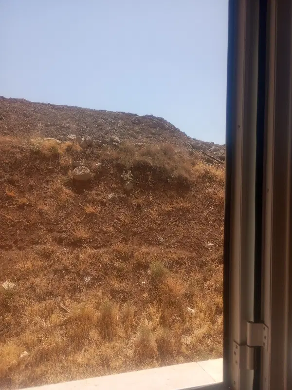 یک قطعه زمین مسکونی