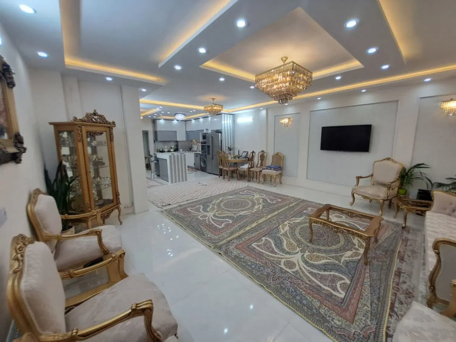 98متر .دو خواب فول اوایل اقبال