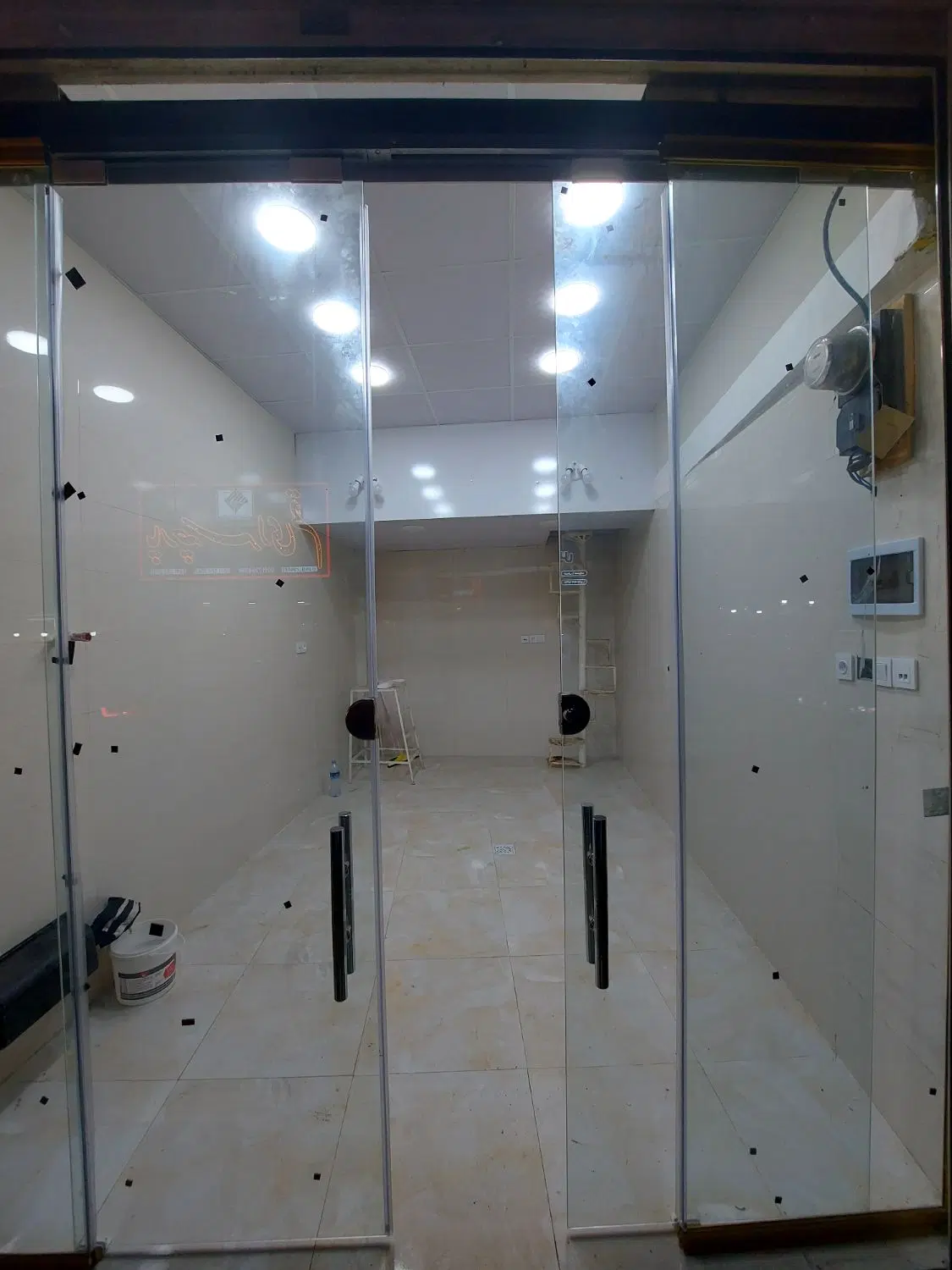 مغازه ۱۶ متری سردارجنگل. نقره دشت