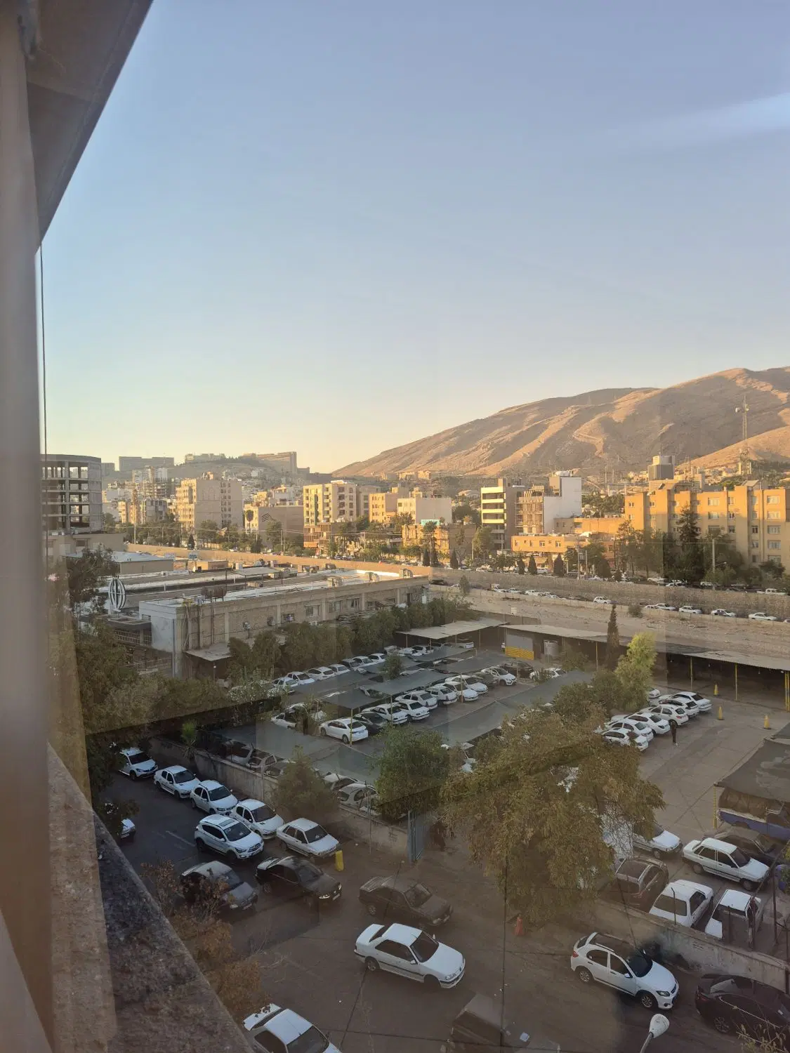 آپارتمان ۱۱۰ متری ۲ خوابع نشاط