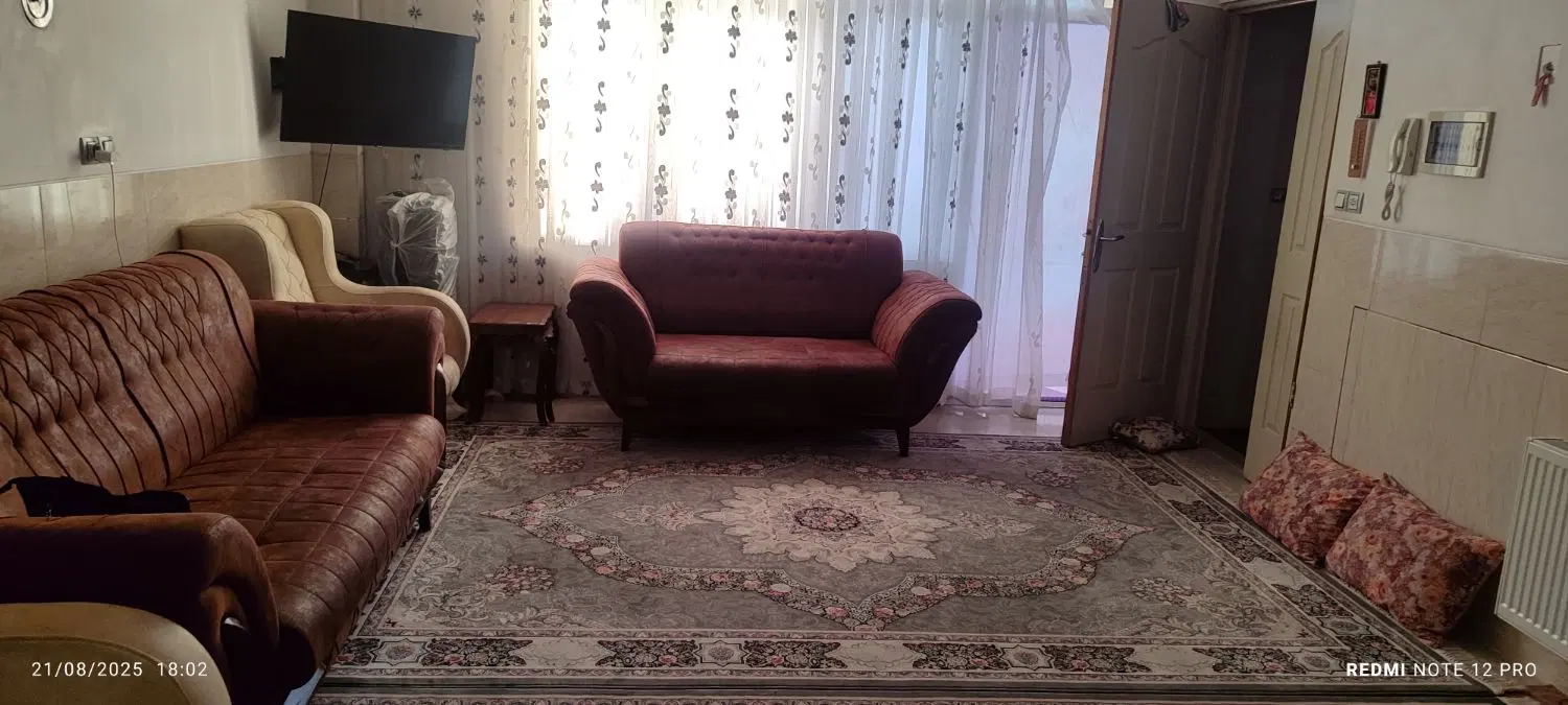 خانه ویلایی اجاره ای بازدید بدظهر ۵به بدزنگ بزنی
