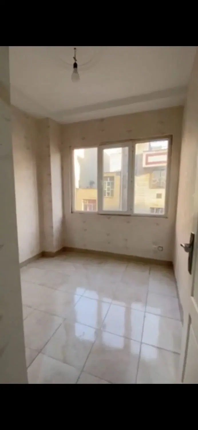اجاره اپارتمان ۵۰ متری صادقیه بلوارگلاب جنب مترو