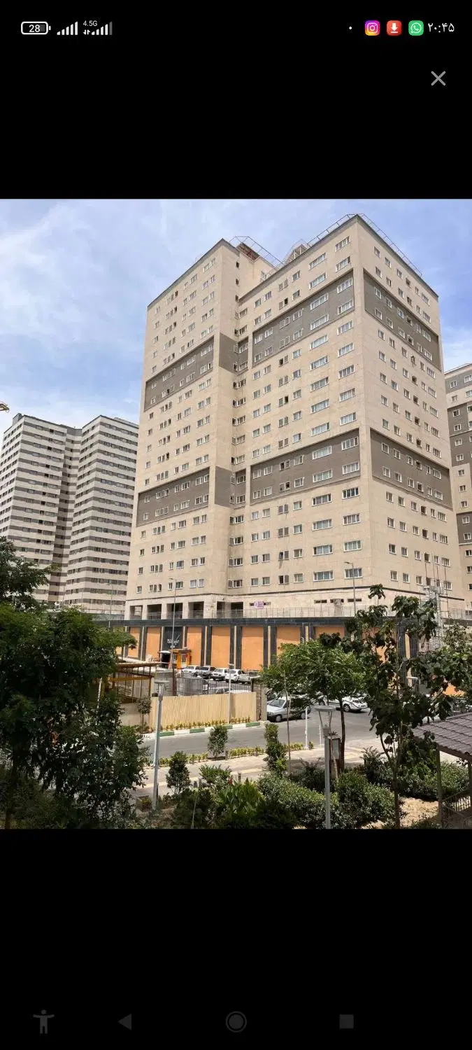 آپارتمان چیتگر ۱۳۰متری