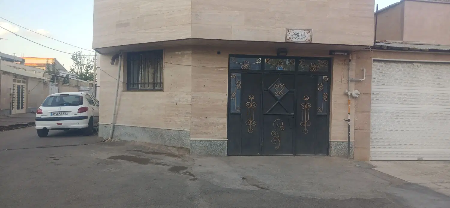 فروش فوری یک واحدمسکونی همکف با وردی مجزا