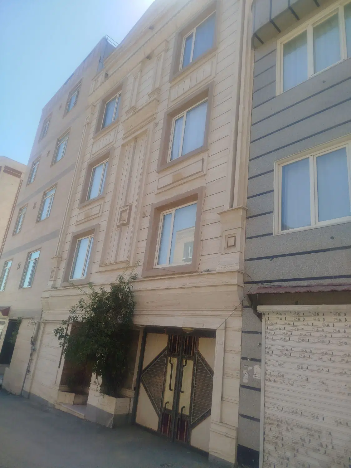 خانه در زاگرس