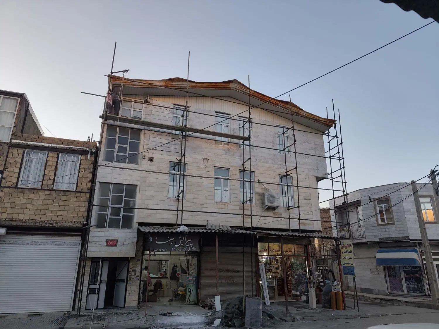 خانه طبقه اول۶۵متری لوکس برخیابان فروش