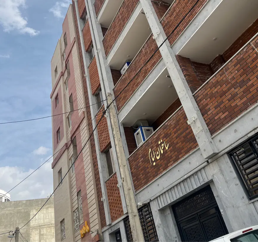 فروش واحد ۱۳۷ متری دوخواب فول کامل