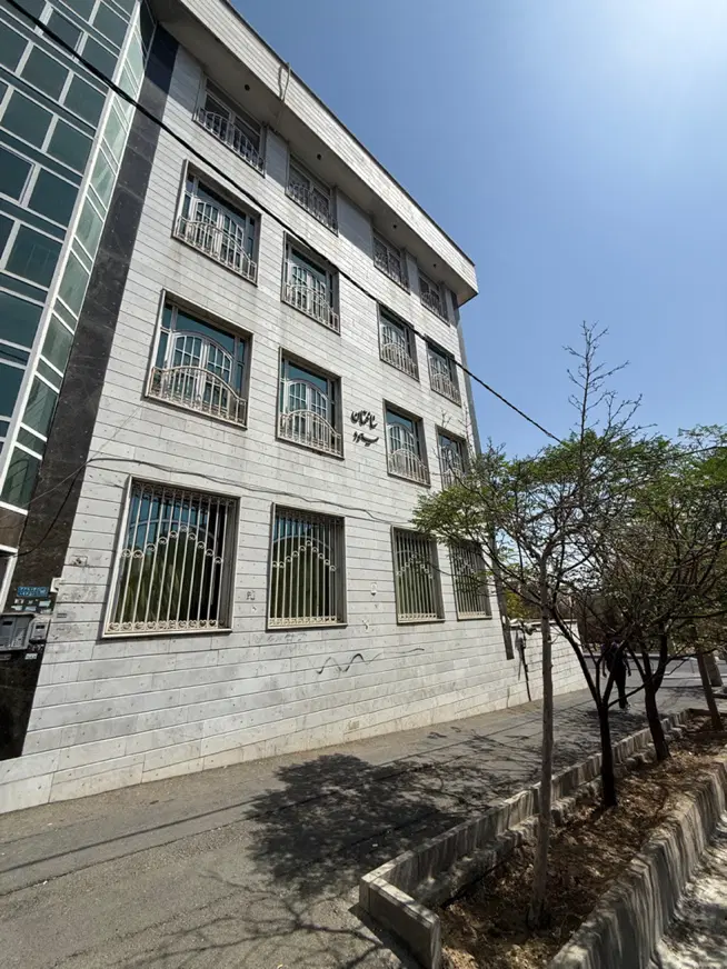 ۷۰ متر موقعیت تجاری