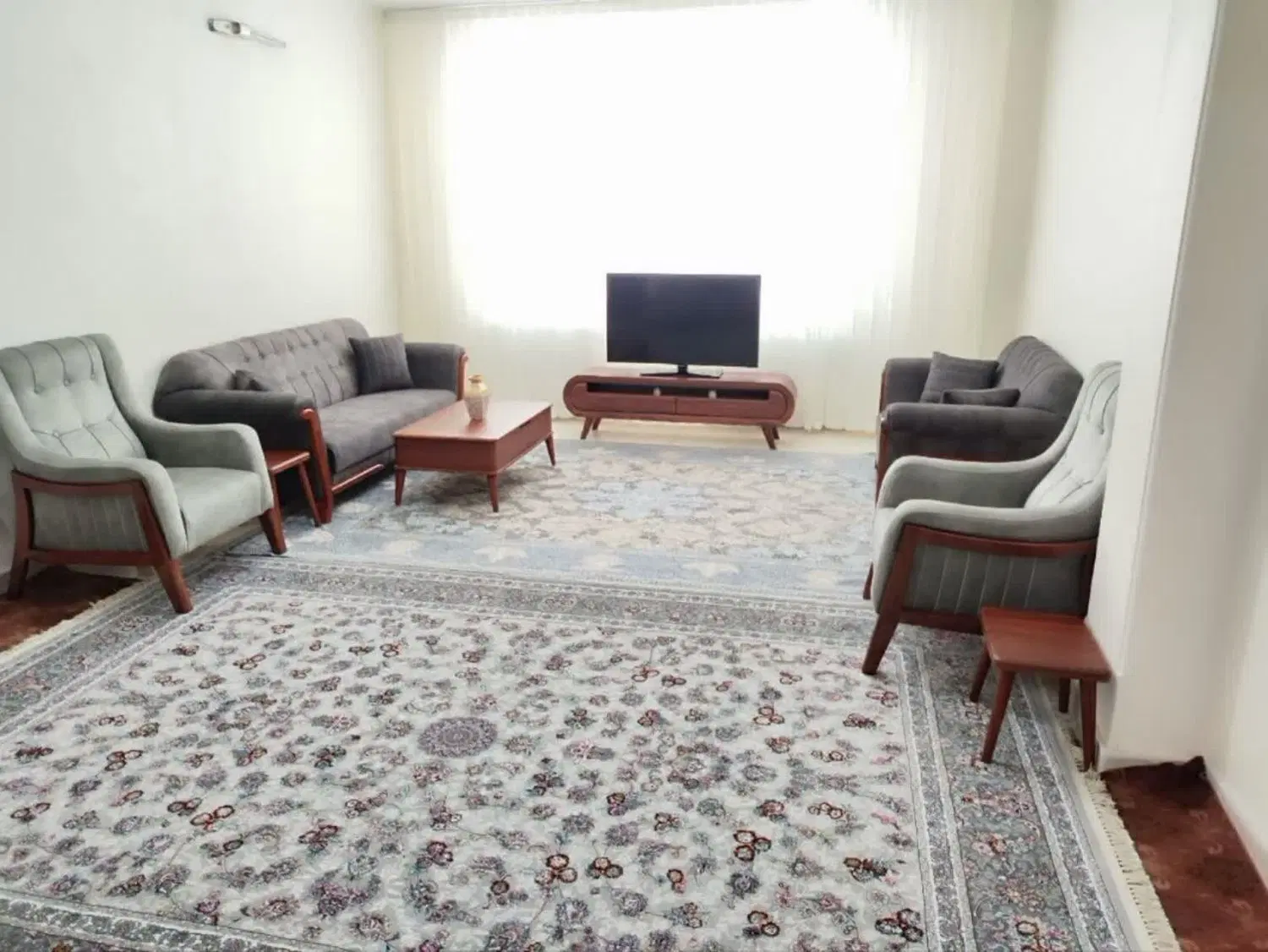 ۶۸ متر نقلی _ بیطرفان