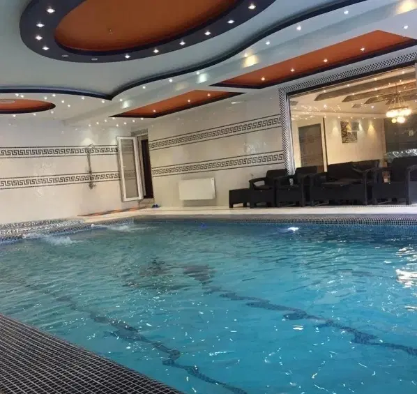 کد ارزنده زردنجان استخر آب گرم