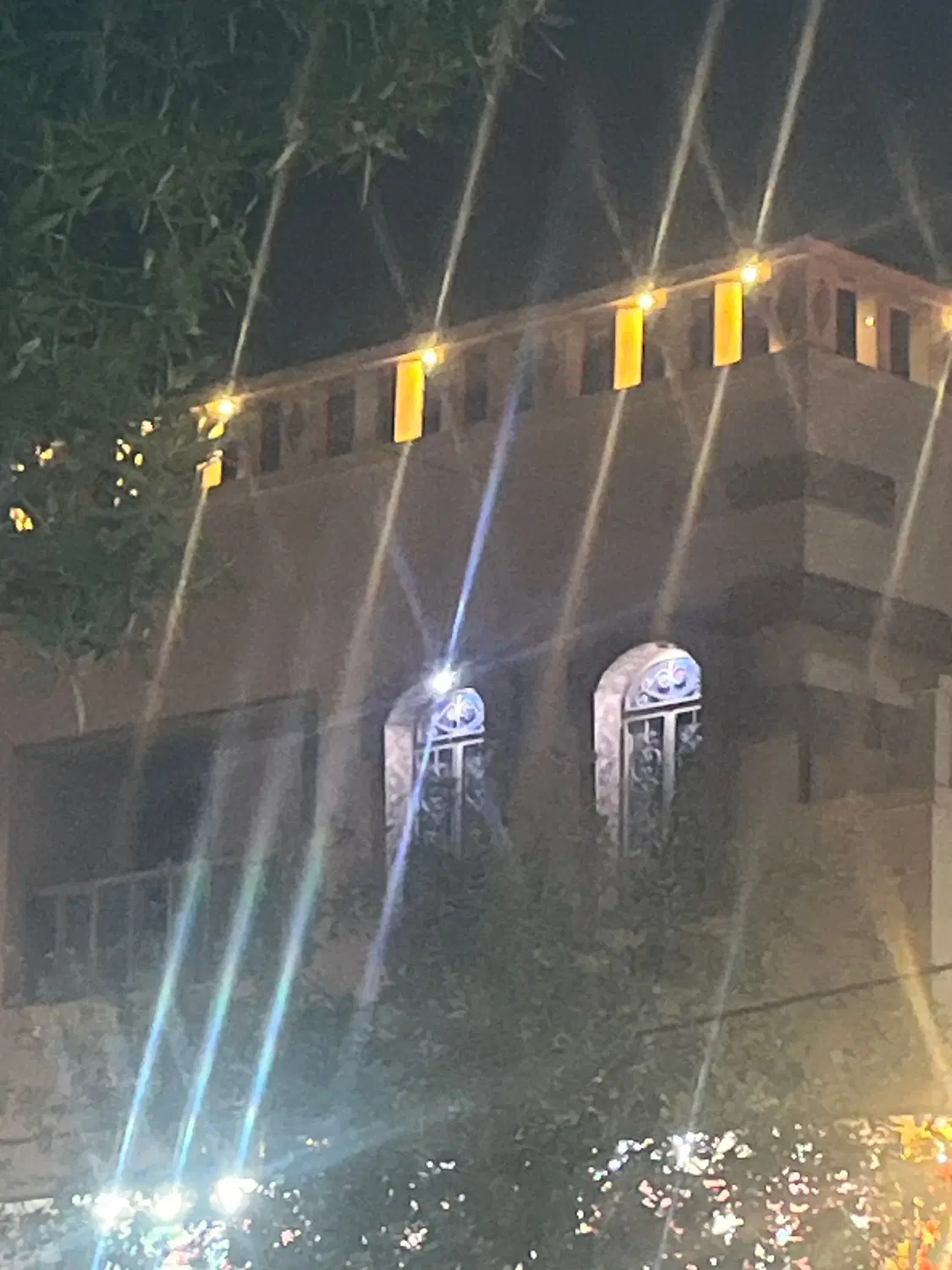 یک خواب خیابان خافظ
