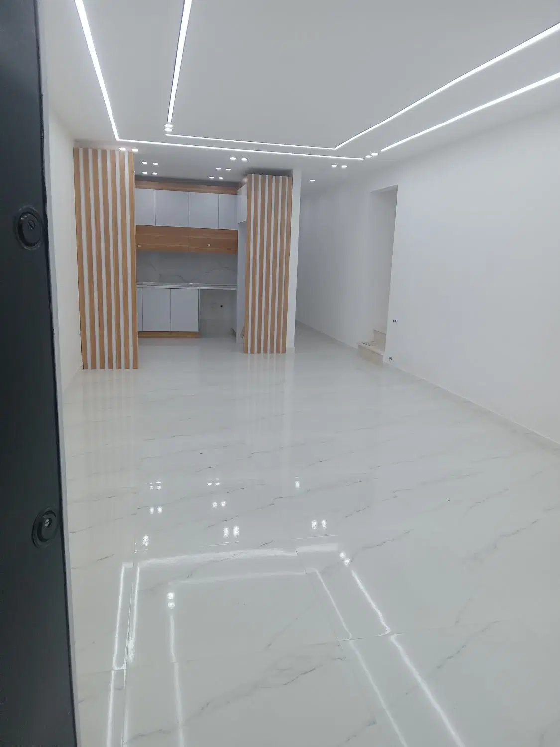 فروش ویلای مدرن ۳خواب درباهنر فرجام