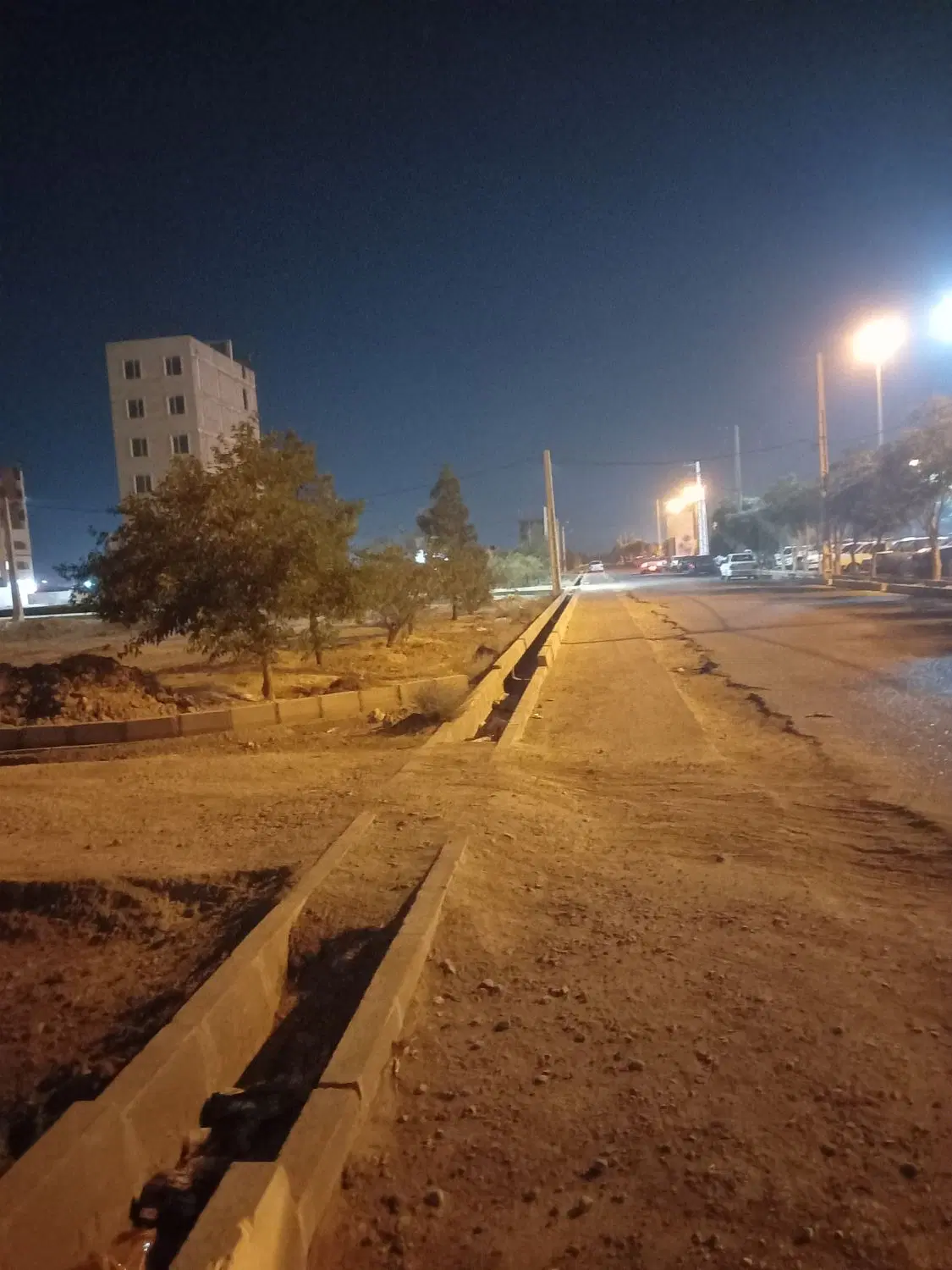 زمین مسکونی