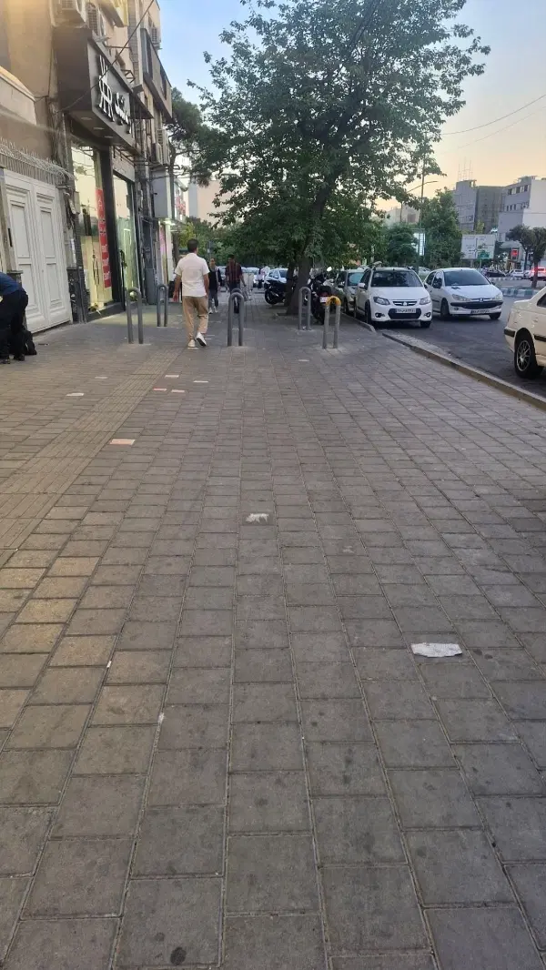 اجاره مغازه ۳۰متر کف ۱۰متر بالکن تهرانپارس