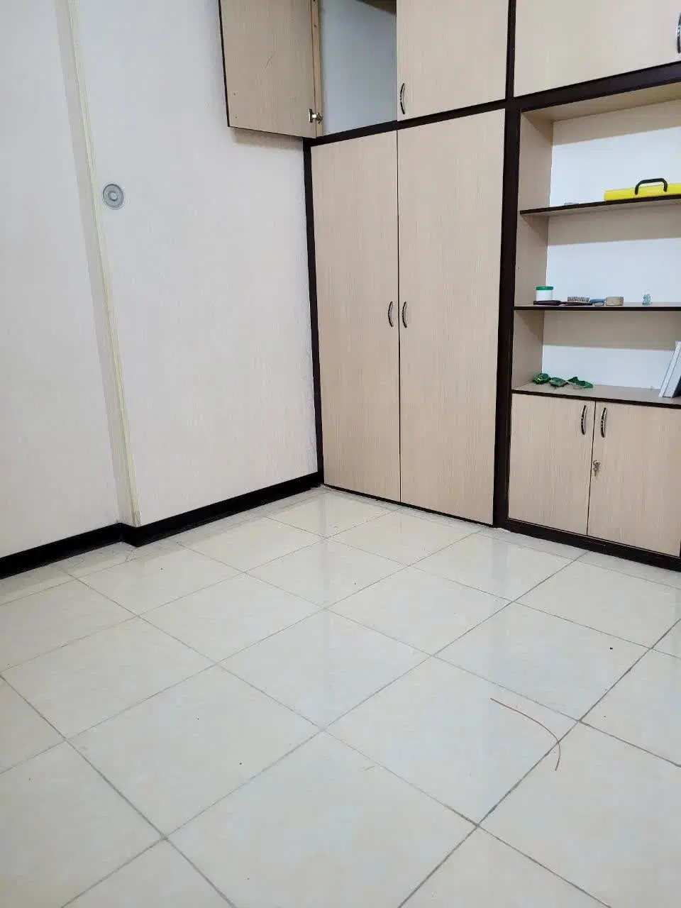 اپارتمان 110 متری  رهن و اجاره  مطهری شمالی