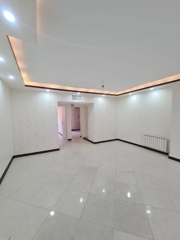 آپارتمان ۸۳متری فول امکانات(نما تراورتن)
