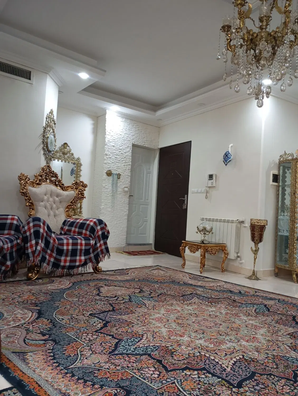آپارتمان ۶۱متری در رجب نظری