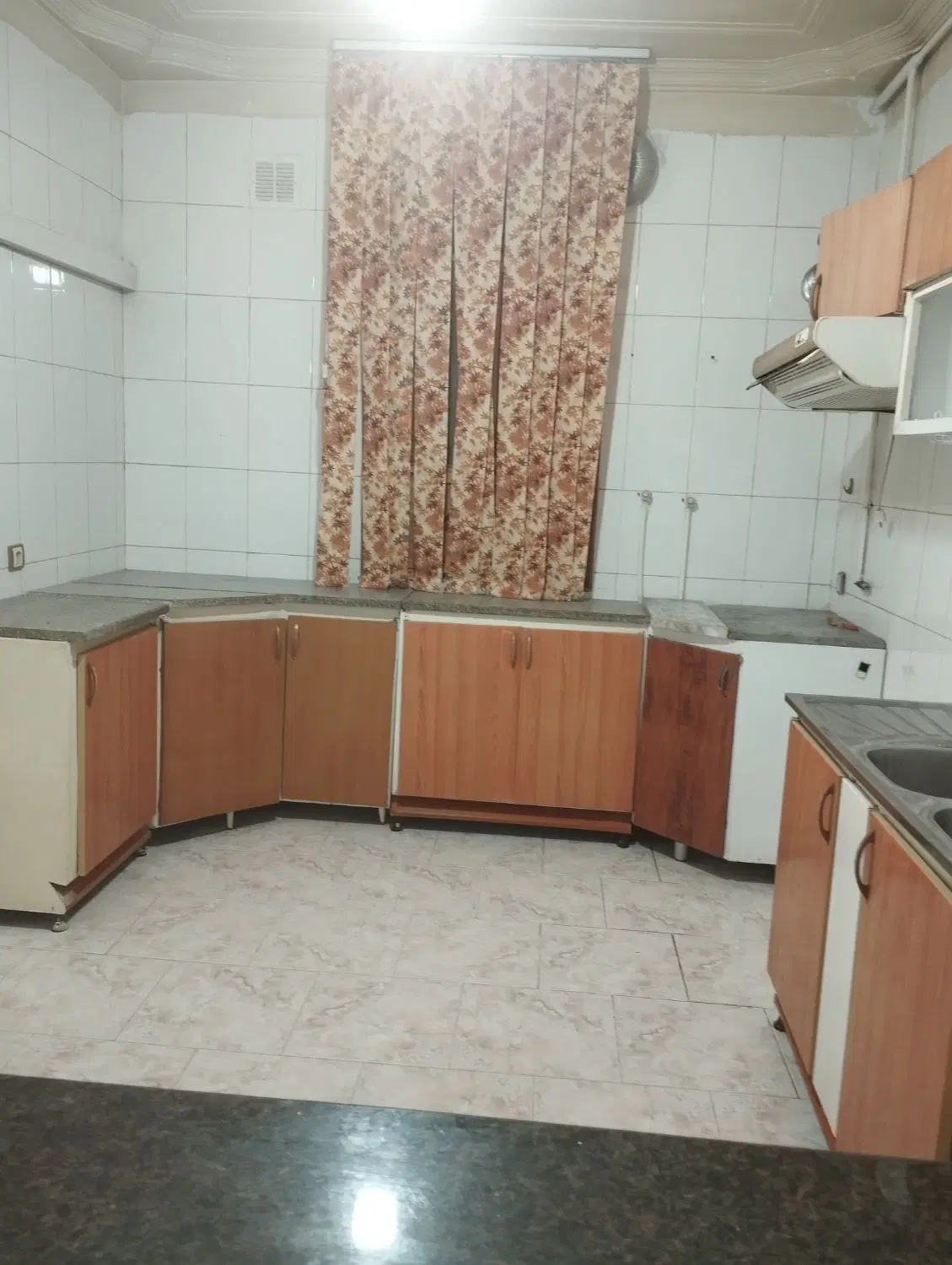 اجاره یک واحد آپارتمانی طبقه همکف