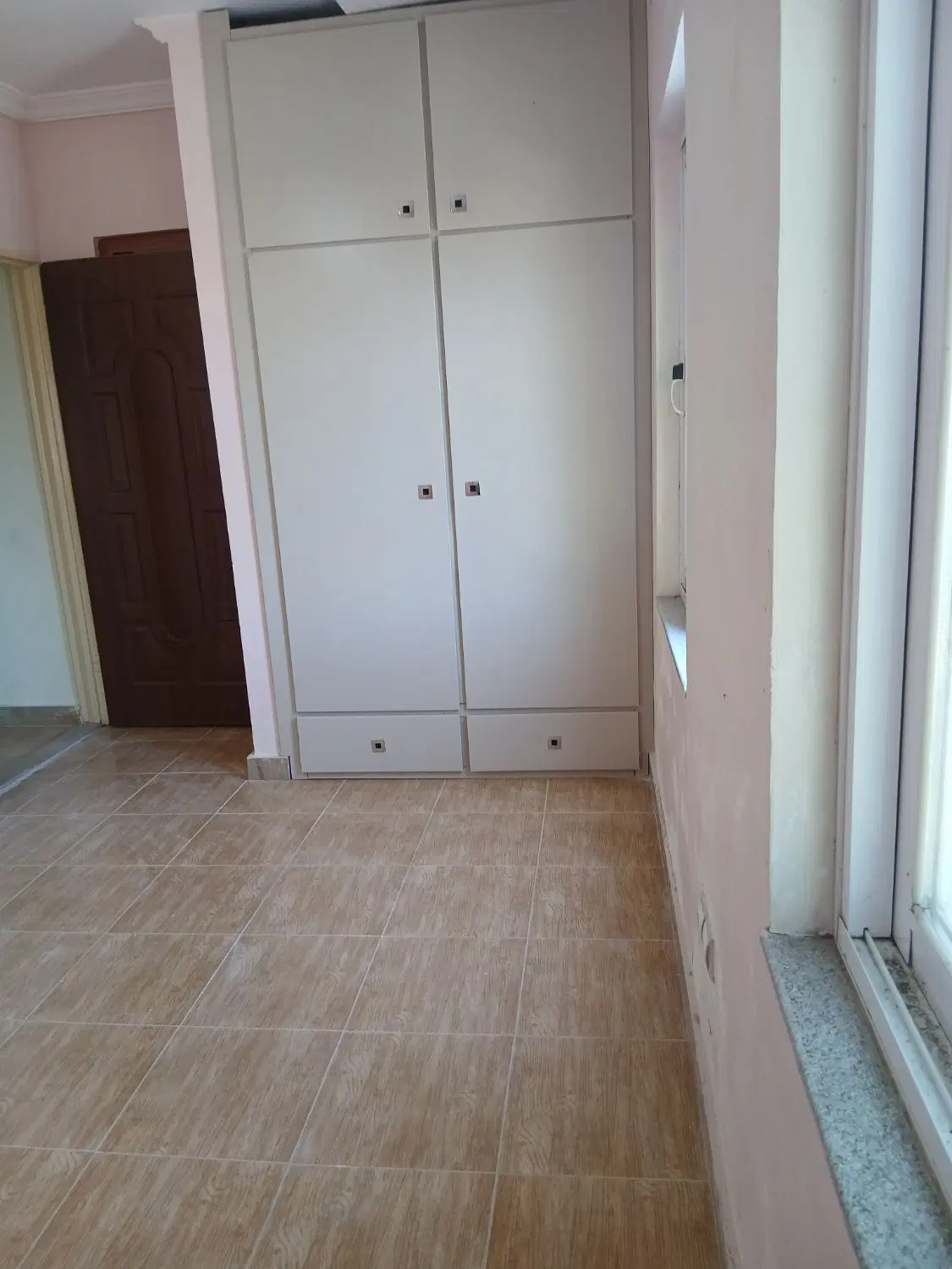 واحد ۶۰ متری در مرکز رامسر