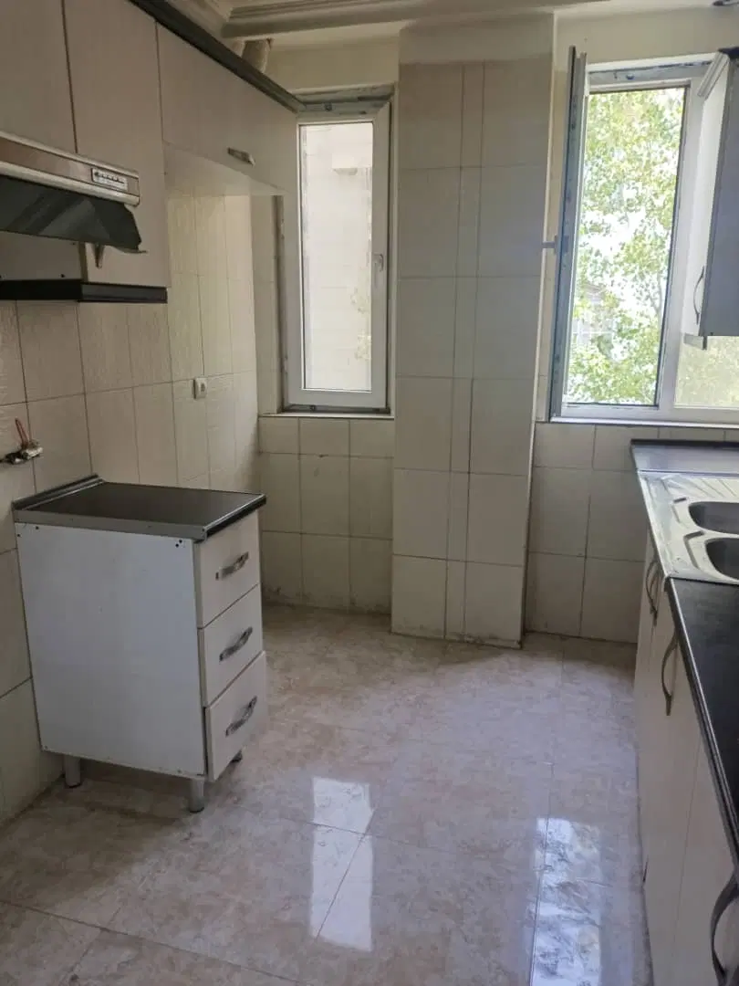پنجاه متر ۶ ساله خیابان اول نیروهوایی فول امکانات