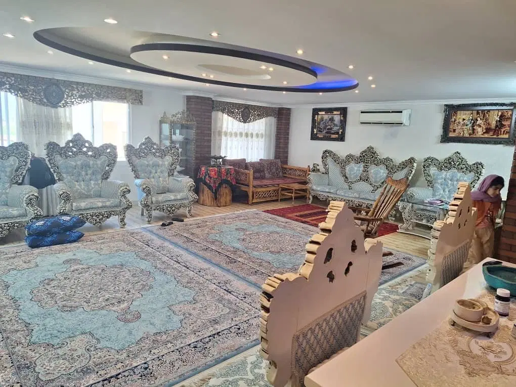 ۱۴۰ متری سه خواب طبقه سوم دریا ۷۴