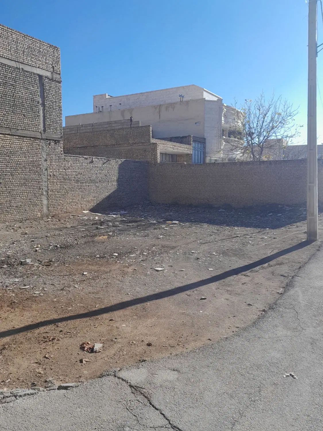 زمین ۲۵۰ متری