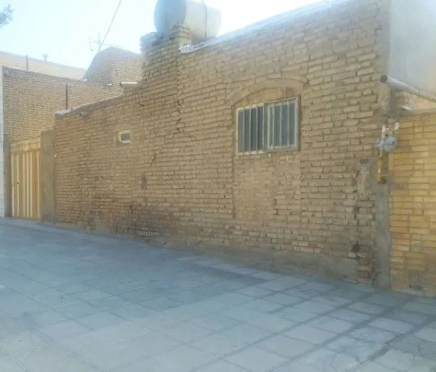 منزل ۳۰۰متر حاشیه خیابان جهاد