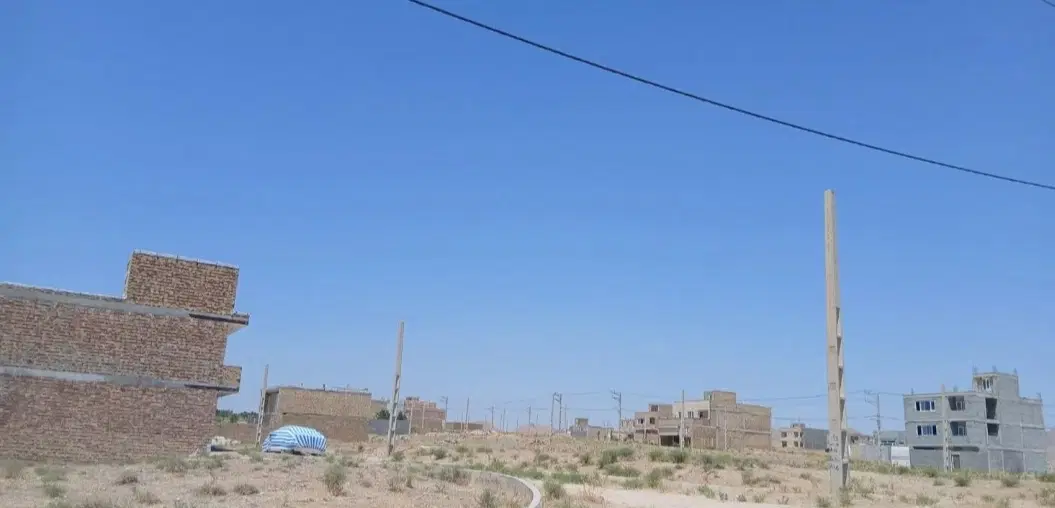 زمین در جاده دریا(شهربانی)