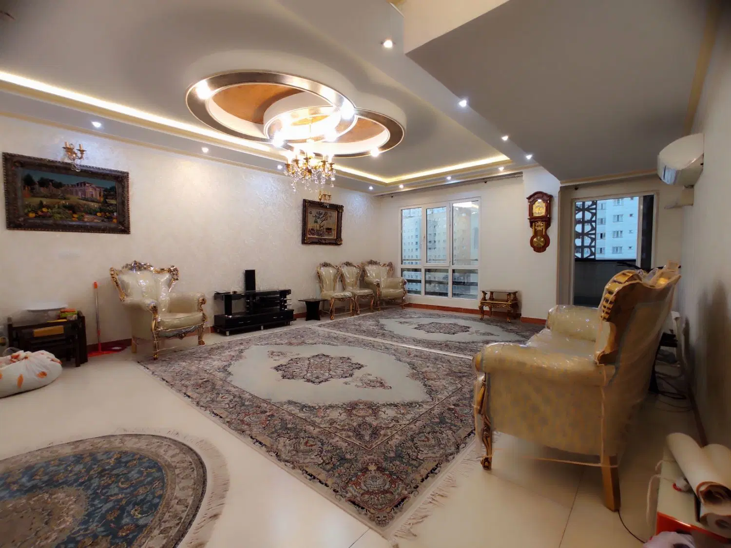 ۱۴۵متر،۲خواب،برج مجلل،کنار دریاچه چیتگرمنطقه۲۲