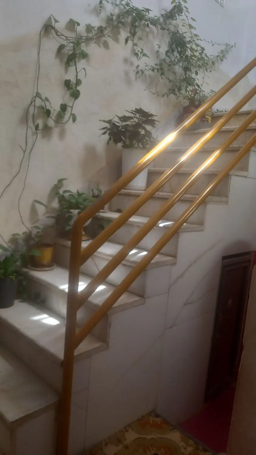فروش منزل ۷۰متری ۱خواب ابتدای خیابان مهراباد