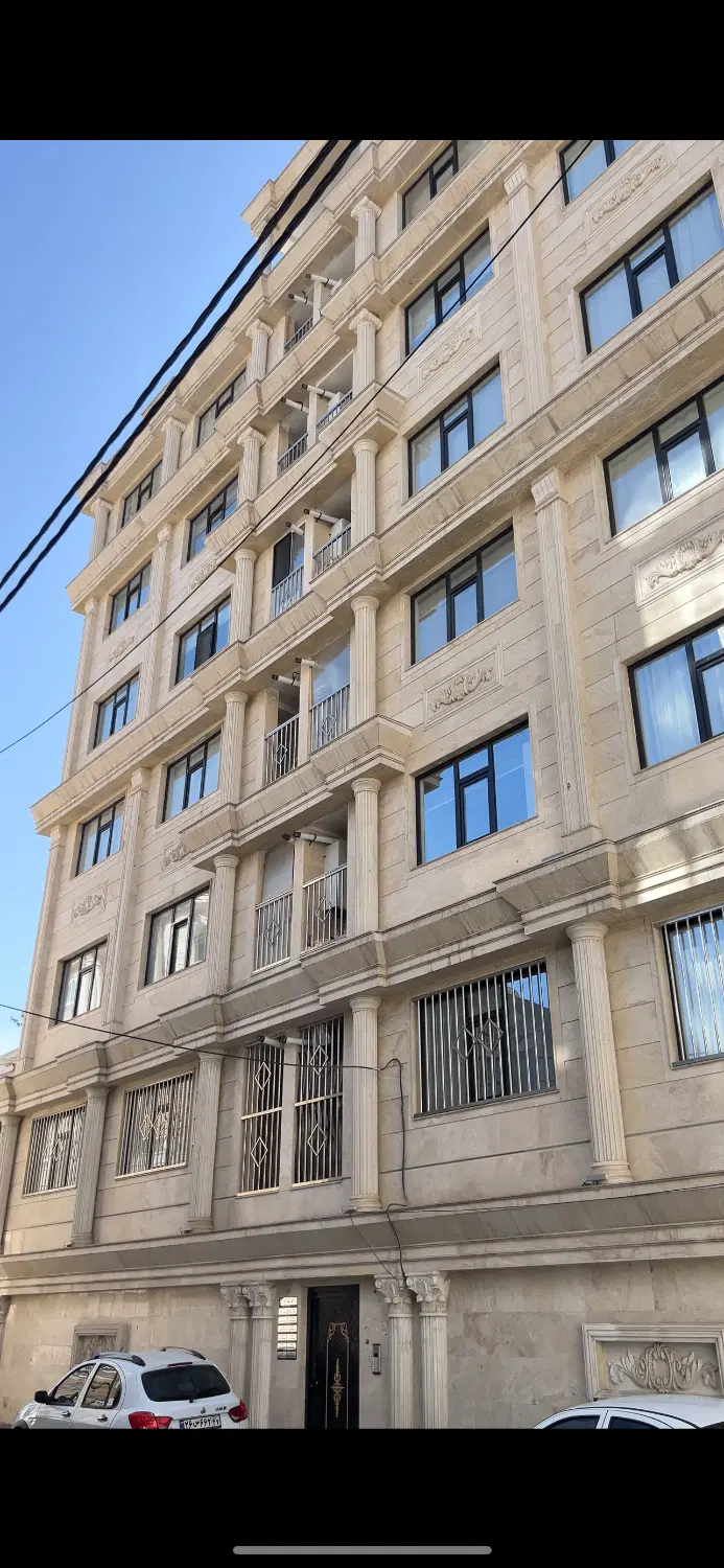 واحد ۱۵۰ متری خیابان شریعتی