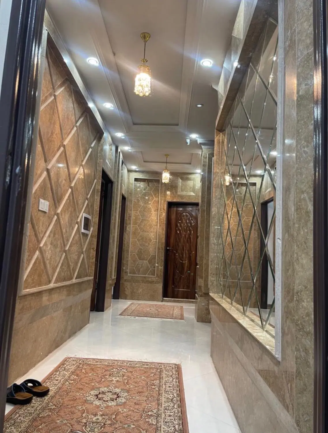 شهرک فاطمیه ۲۰۰ متر لوکس ۳ خواب فول امکانات