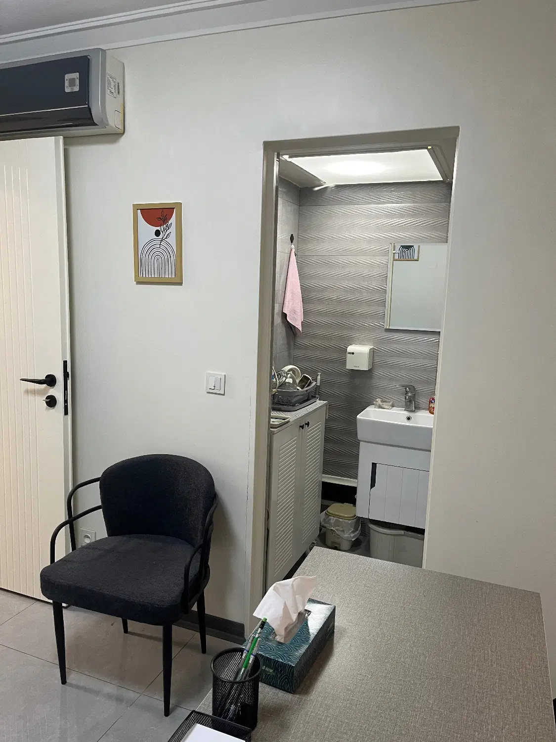 اجاره یک اتاق  از مطب جهت امور پزشکی
