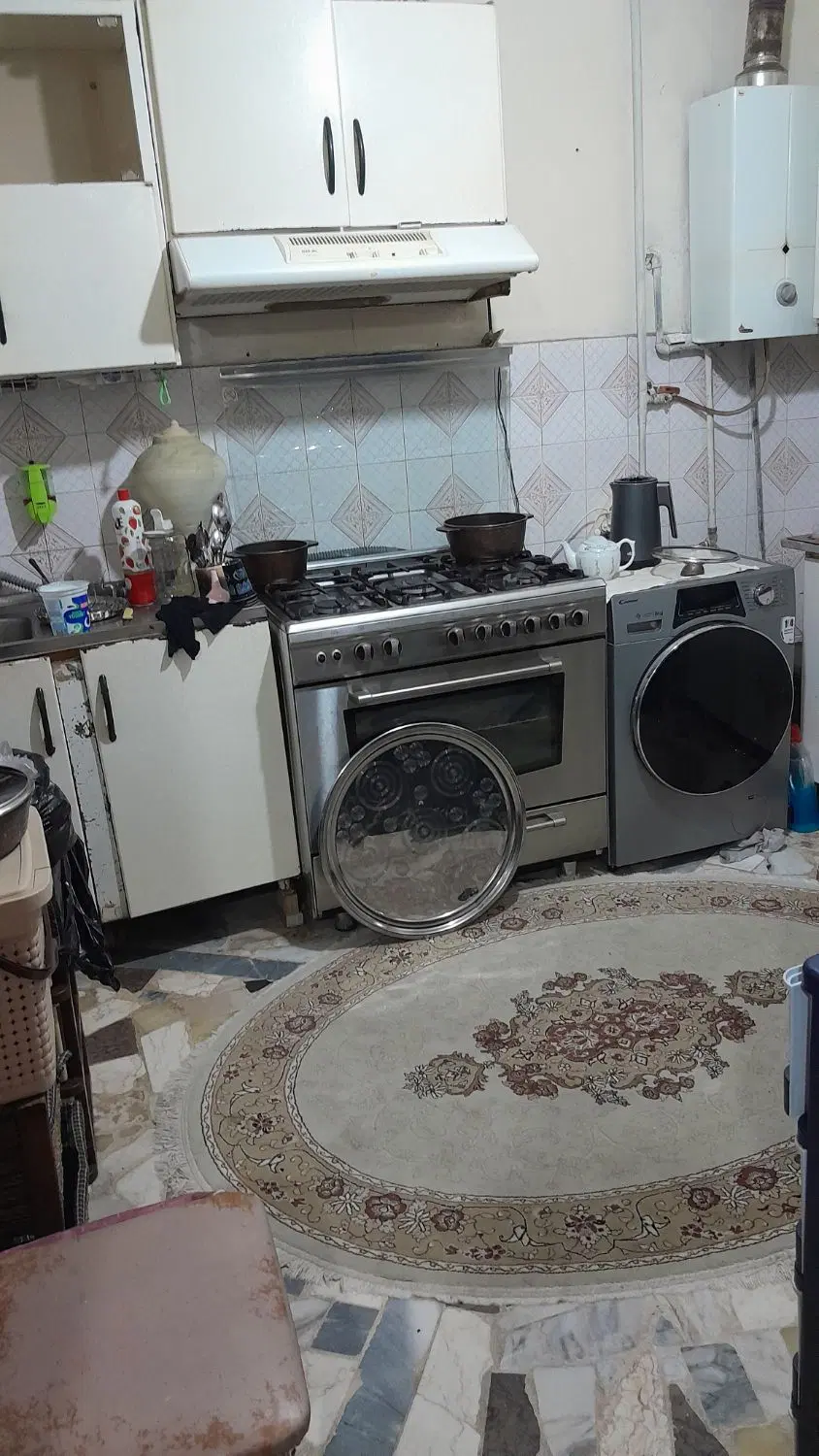 واحد همکف
