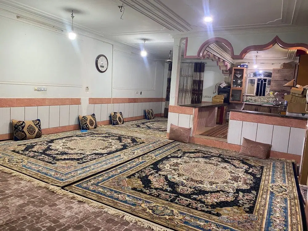 خونه بزرگ و شیک در حیابان آزادگان