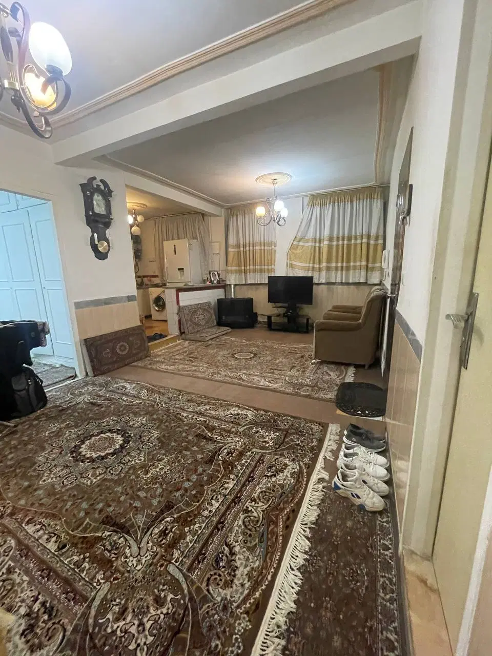 ۶۰ متر_بهترین لوکیشن خیابان امام _یک خواب_تخلیه