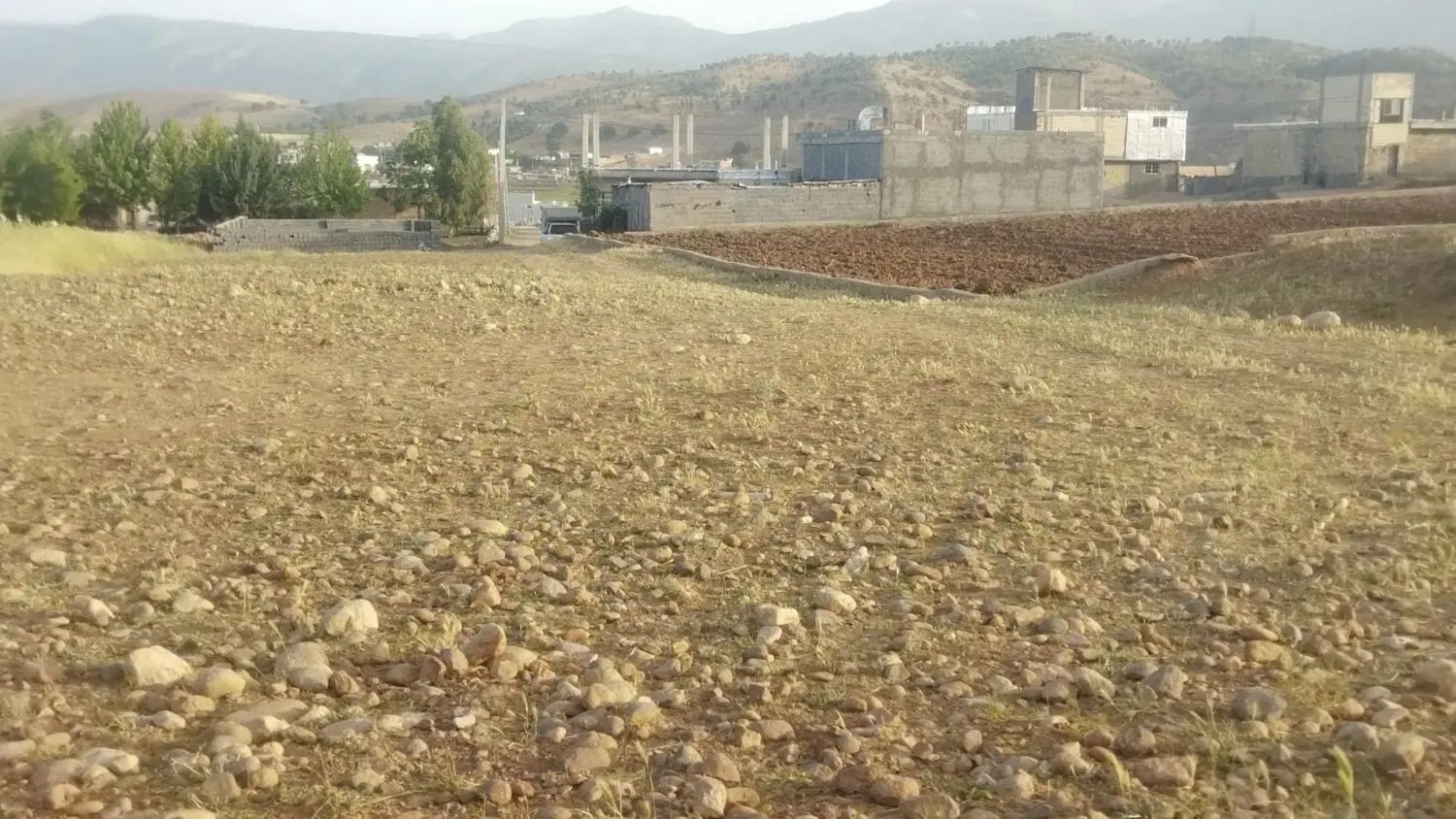 زمین مسکونی
