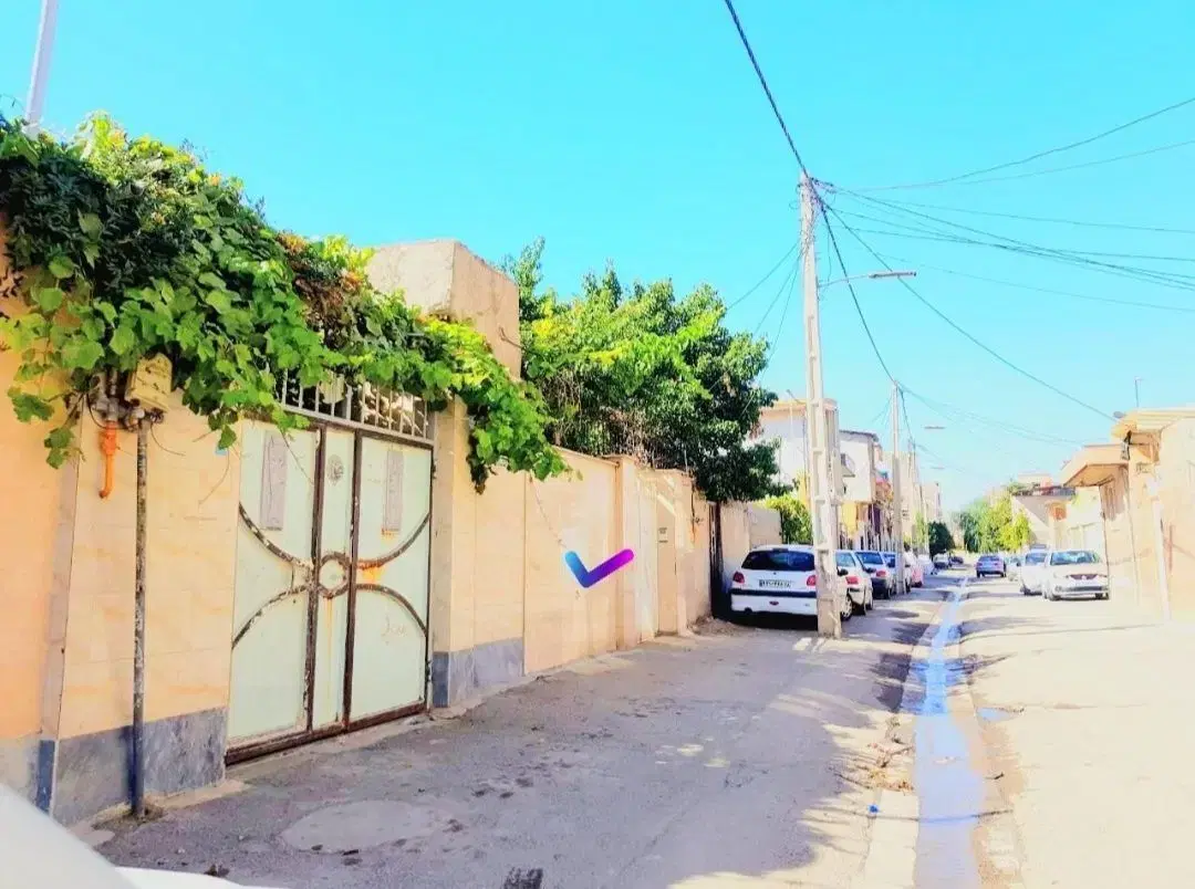 چهارباغ کرج ویلایی سند تک برگ. مالک هستم
