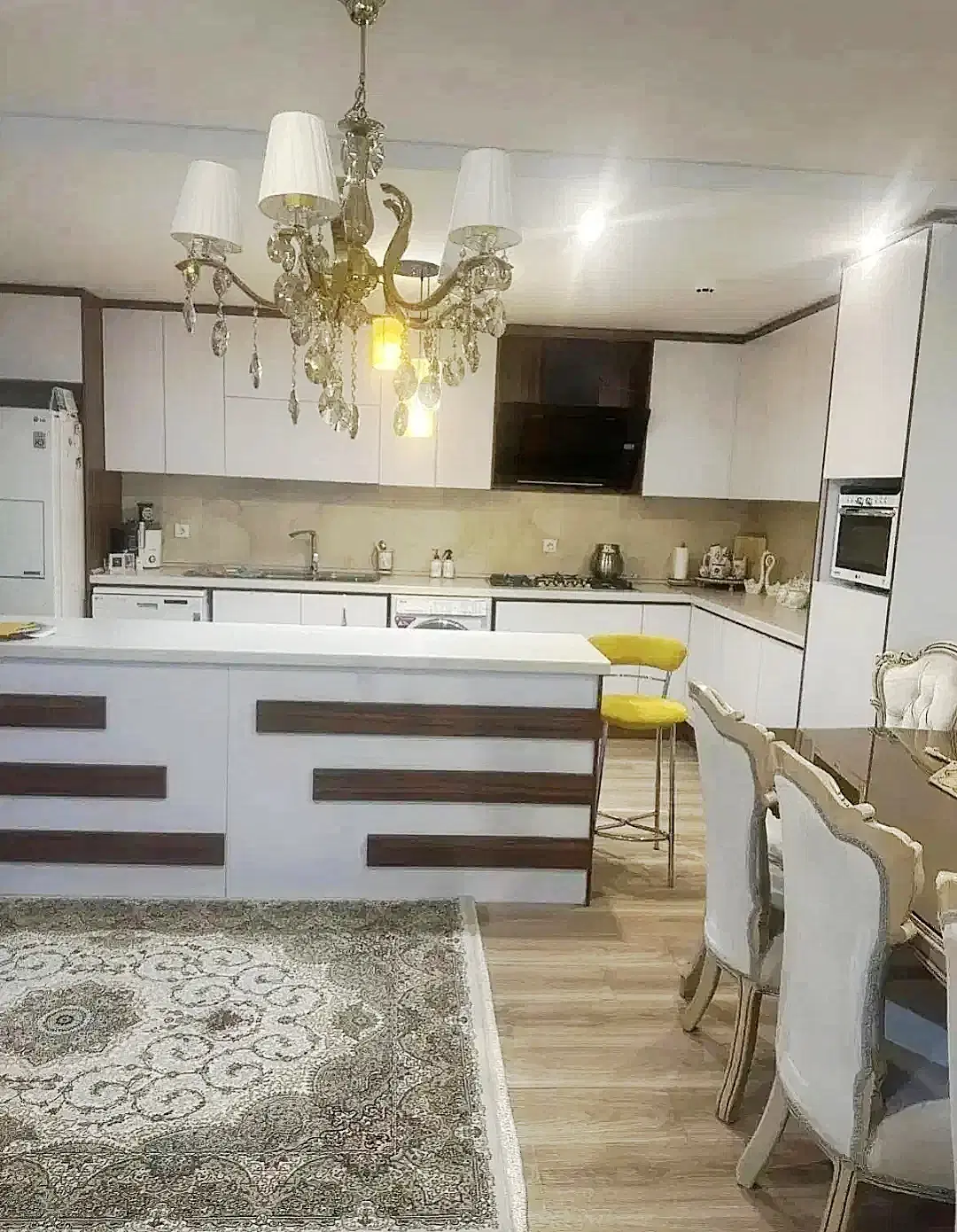 ۸۷متر_سالن پرده خور_شمال فردوس_فروشنده قطعی