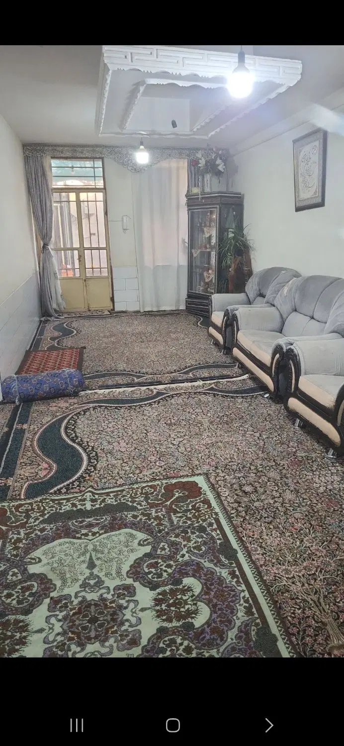 خانه همکف الله اباد
