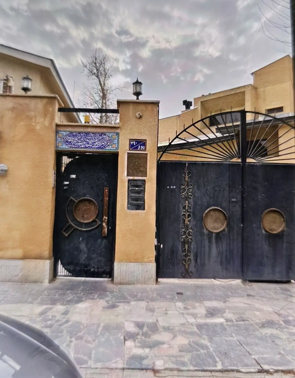 خانه ویلایی ۲۴۰۰ متر