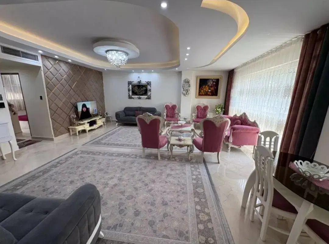 آپارتمان105متری خوش نقش فول امکانات