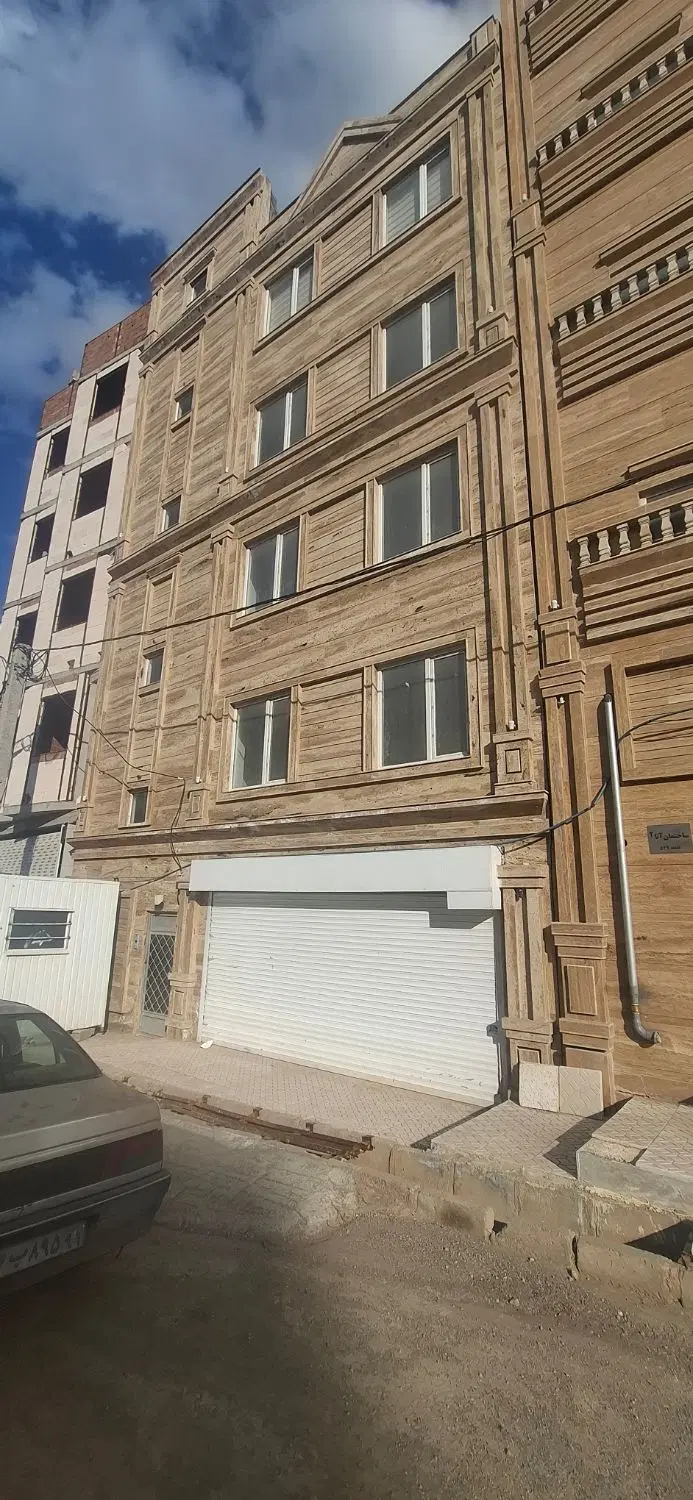آپارتمان شهرک ولیعصر نمین