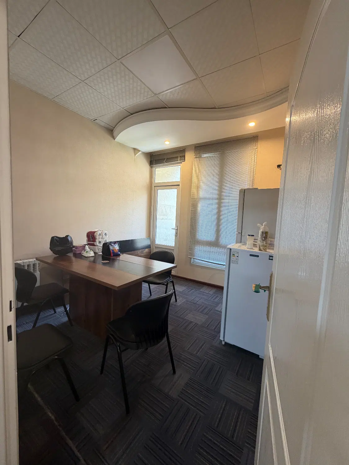 فروش واحد ۸۱ متری مبله موقعیت اداری