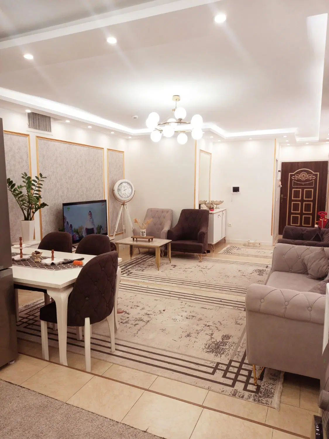اپارتمان با تمام وسایل فروشی